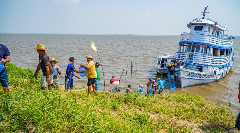 Mãos que Ajudam ajuda famílias afetadas pela estiagem em Arapixuna – Santarém – PA